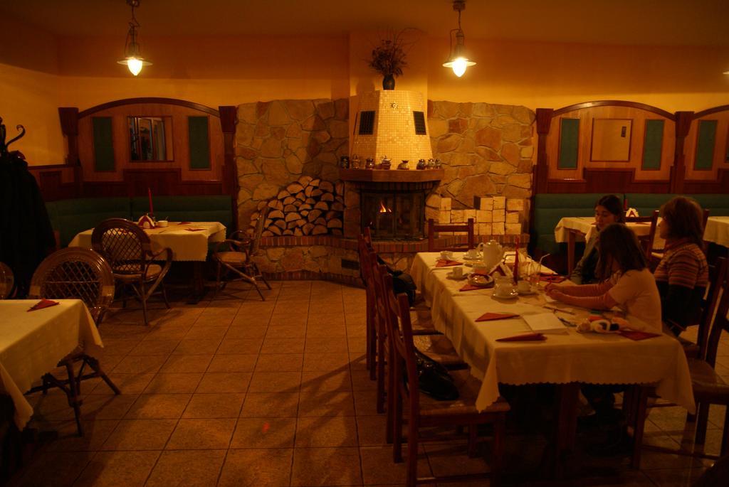 Hotel Twardowski Głogoczów Buitenkant foto