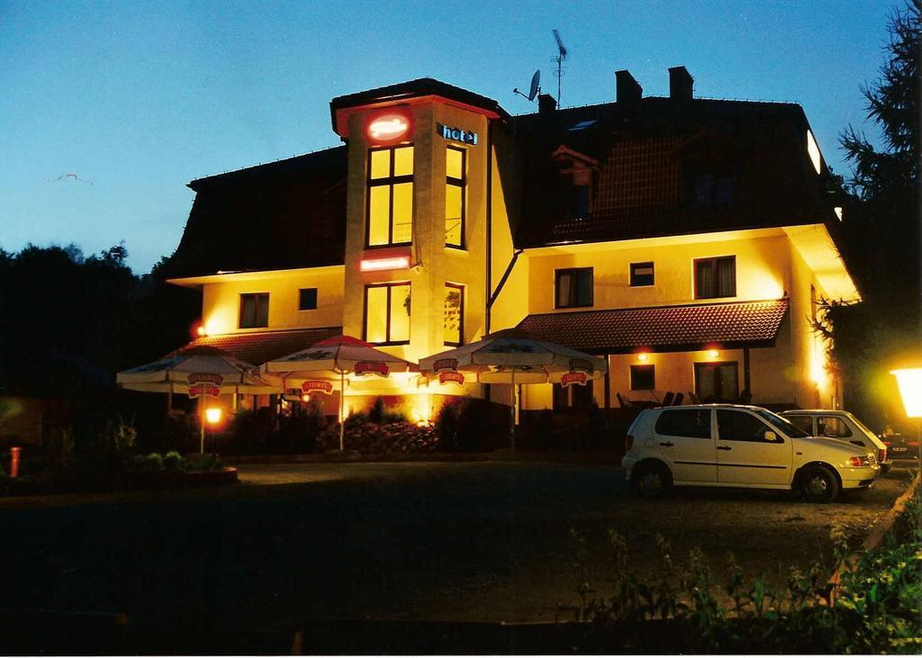 Hotel Twardowski Głogoczów Buitenkant foto
